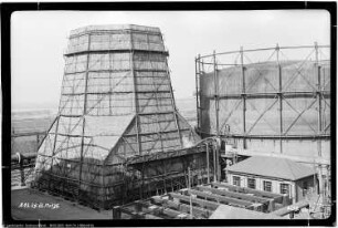 Blick von Bau Me 502 Gasbehälter, Me 136 Kühlwerk, Me 508 Gasbehälter
