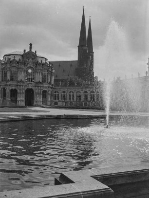 Dresden-Altstadt. Zwinger, Innenhof. Blick zur Sophienkirche