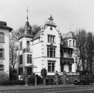 Villa Megerle (Villa); Friedberg, Kaiserstraße 177, Kaiserstraße 175b, Kaiserstraße 175a