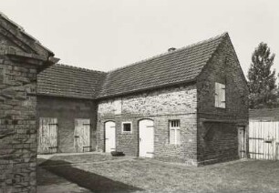 Stall, Nochten