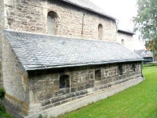 Heringhausen-(Evangelische Kirche) - Langhaus über Traufseite Süd mit Obergaden und Seitenschiff Süd von Südwesten