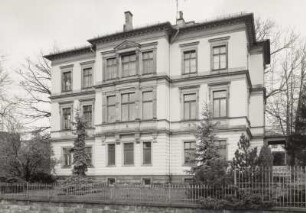 Villa : Plauen-Obere Aue, Hradschin 10. Villa, Straßenansicht mit Einfriedung