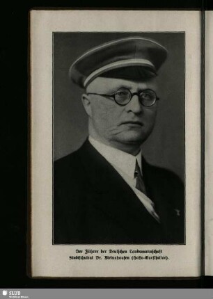 Der Führer der Deutschen Landsmannschaft Stadtschulrat Dr. Meinshausen (Hasso-Guestfaliae)