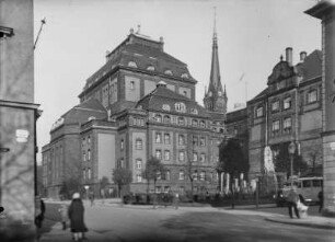 Chemnitz, Antonsplatz : Chemnitz. Theater , Oper und "Steinerner Wald" im Museumsgarten, Antonsplatz. Straßenansicht