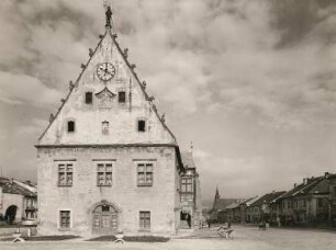 Bratislava. Marktplatz mit Rathaus (1501/1515). Ansicht von Süden