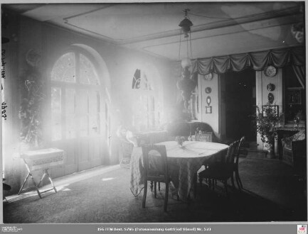 Villa der Familie Osterrieth in Kronberg, Königsteiner Straße 5: Saal