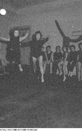 Altenberg, Schellerhau, Wintersportfest, Dresden, Hallen-Handball, Bogenschießen, Kindersport im Rathaus, Gustav-Adolf "Täve" Schur und die Friedensfahrer in Dresden, u.a., November 1959 - September 1960