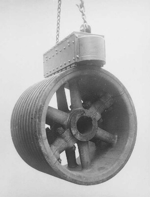 Lasthebemagnet mit Anker : Technikgeschichte | Physik | Elektrizität | Elektromagnet und Elektromotor