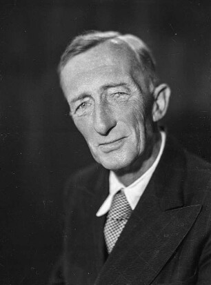 Porträt Hubert Ermisch : Porträt Hubert Ermisch (1883-1951; Architekt). Fotografie, um 1950. Dresden: Deutsche Fotothek