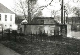Familiengrab der Familie Lösche