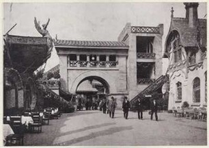 Deutsche Bauausstellung Dresden 1900: römischer Grenzwall, römisches Kastell als Ruine und germanische Ansiedlung : Dresden, Stübelallee, 7792 römischer Grenzwall im Vergnügungseck sowie 7793 römisches Kastell als Ruine und 7794 germanische Ansiedlung