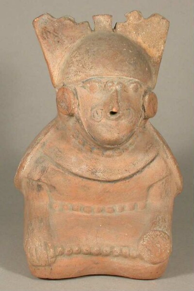 Seated anthropo-zoomorphic figure