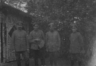 Erster Weltkrieg - "Kriegserinnerungen an Nordfrankreich und die Vogesen". "Vor Reims (Dép. Marne): Pfeffer, Gestefeld, Moog"