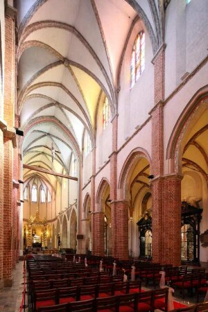Katholische Kirche Mariä Himmelfahrt, Gnesen, Polen