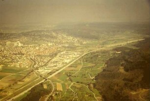 Trassierung Im Hintergrund AD Leonberg und A 81. Im Vordergrund Überführung der B 295