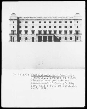 viergeschossiges Gebäude