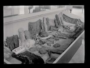 [137]: Peru : Lima ; Objektfotografien ; Präsentation im Museum