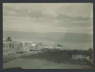 Blick auf Tiberias und den T. See vom Hotel Gubermann aus