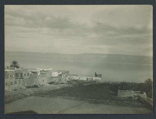 Blick auf Tiberias und den T. See vom Hotel Gubermann aus