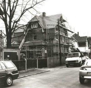 Böhlen-Großdeuben, Kantstraße 6. Villa (um 1910/1915 und um 1935)