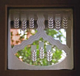 Kreistagssitzungssaal: Fensterfront: Wappen des Amtes Bad Oldesloe-Land