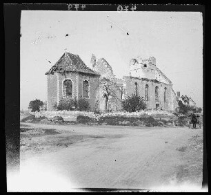 Bailleul-Sir-Berthoult (Dep. Pas-de-Calais, Frankreich): Ruine der Kirche