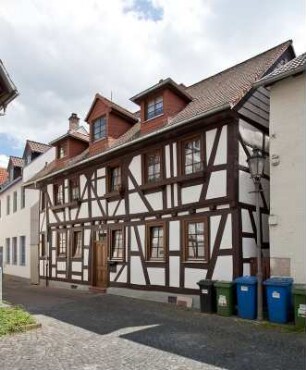 Lich, Hüttengasse 12