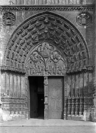 Mittleres Westportal: Portail Saint-Étienne
