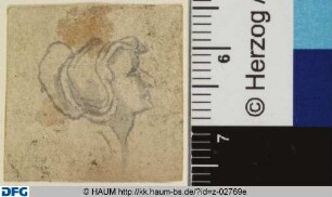 Weiblicher Kopf im Profil mit Haube
