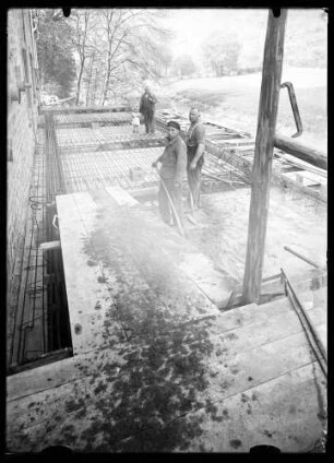 Baustelle im Bereich der heutigen Stadtwerke/ehemalige Milchzentrale an einem Bestandsgebäude