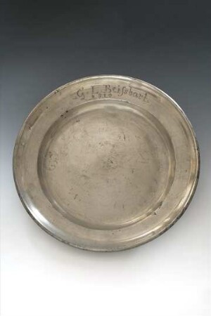 Teller, "G. L. Beißbart / 1810"