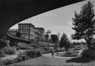 Archivfotografie "deutschland_staedte_mannheim_bruecken_2224m"