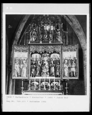 Hochaltar, Schrein mit den Heiligen Luzius, Emerita, Ursula und Florinus sowie der Muttergottes