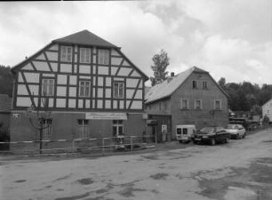 Klingenthal-Zwota, Braugasse 1 a/1. Wohnhäuser (1837). Straßenansicht