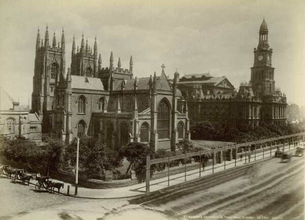 "Cathédrale St. Andrew & Hôtel de ville, Sydney"