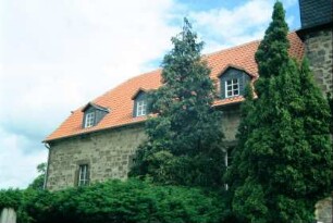 Blick zum Mansarddach des Kirchenschiffs