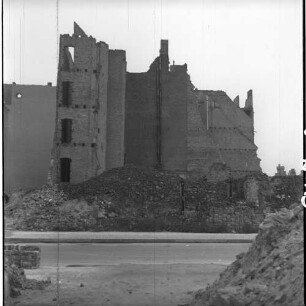 Negativ: Ruine, Schöneberg