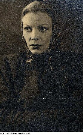 Portraitserie Tilly Lauenstein