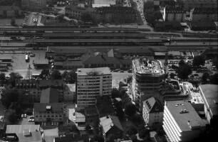 Freiburg: Neubau Freiburger Gewerbebank, von Osten