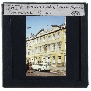 Bath, Wohnhaus nahe Lansdown Crescent : Straßenfront