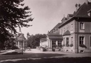 Bad Brambach, Kurhaus : Bad Brambach. Kurhaus. Straßenansicht mit Haupteingang