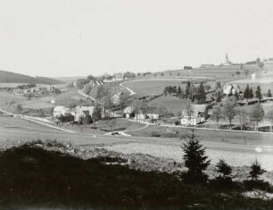 Blick aus dem Schwarzwassertal zur Stadtkirche