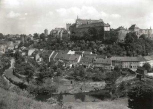 Bautzen. Blick vom Proitschen nach Osten über die Spree und den Stadtteil Unterm Schloss gegen den Altstadtkern mit Ortenburg