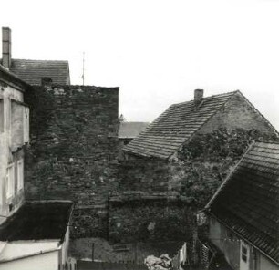 Stolpen, Bischofswerdaer Straße 9. Wohnhaus (nach 1833). Blick vom Balkon in den Hof