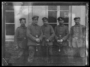 5 Soldaten (Gruppenbild)