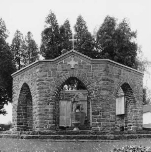 Denkmalanlage 'Alter Friedhof'; Elz, Friedhofstraße, Am Ohlenberg