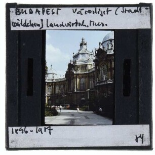 Budapest, Stadtwäldchen,Budapest, Burg Vajdahunyad