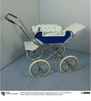 Puppenwagen
