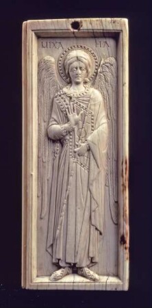 Flügel eines Klappaltares mit dem Erzengel Michael