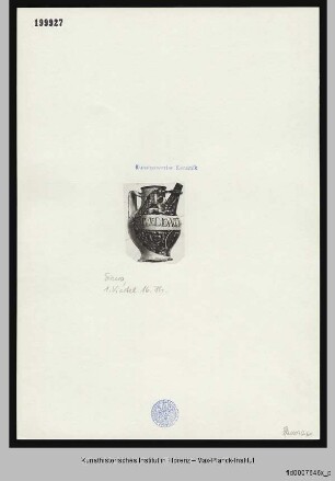 Schnabelkanne mit Wappen, Hirsch, Inschrift und floralem Dekor